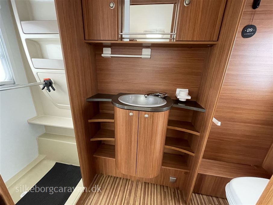 Adria Adora 613 HT